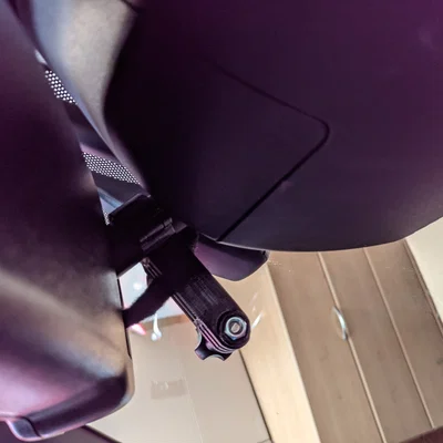 Ngàm gắn action cam “gần như vô hình” cho gương Miata MX-5 ND