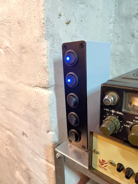 Hộp vỏ (Enclosure) cho bảng công tắc Toggle Rocker 5 Gang 12V - Image 1