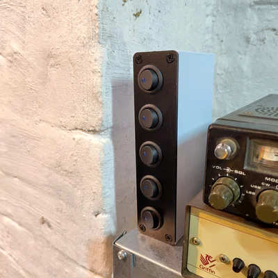 Hộp vỏ (Enclosure) cho bảng công tắc Toggle Rocker 5 Gang 12V