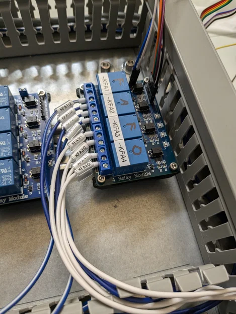 Giá gắn board relay lên DIN rail - Image 1
