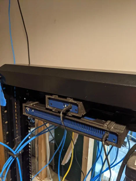 Adapter gắn rack cho Netgear GS116 Switch (Rackmount Adapter) - Image 4