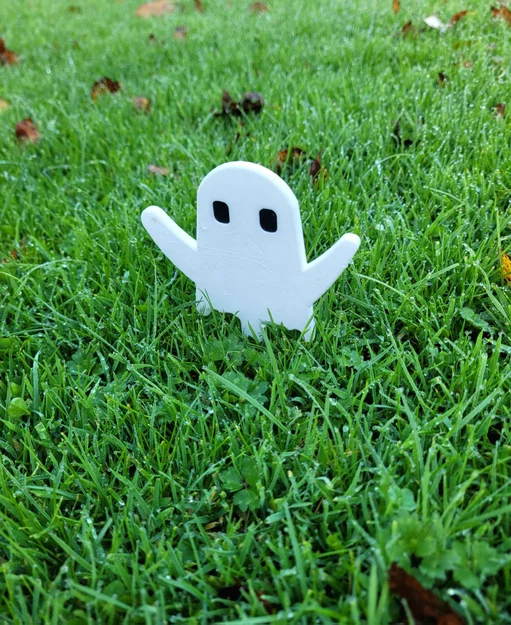 Ma Vườn Halloween (Halloween Garden Ghost) - Image 1