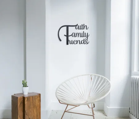 Mẫu tranh treo tường trang trí 3D chữ Faith Family Friends - Image 1
