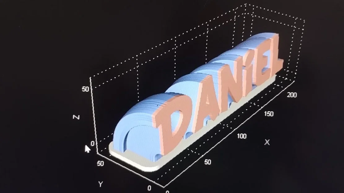 Bảng tên để bàn cá nhân hóa 3D - Mẫu trang trí tên Daniel ấn tượng - Image 2