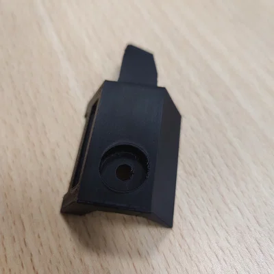 Móc khóa che khoang hành lý Renault Megane II Break