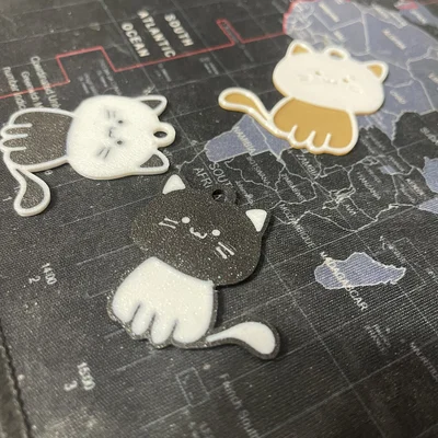 Móc khóa hình mèo (Cat keychain)