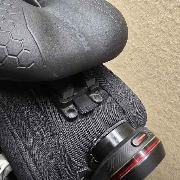 Ngàm gắn túi yên Topeak QuickClick và Flash Fender cho xe đạp - Image 3
