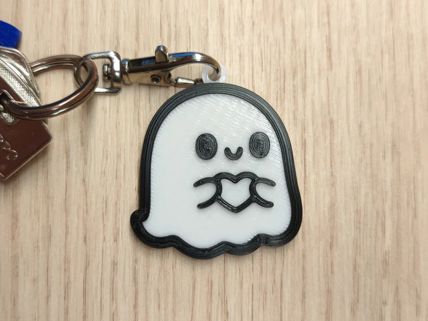Móc khóa ma dễ thương cầm trái tim (Cute Ghost Keychain) in 3D - Image 1