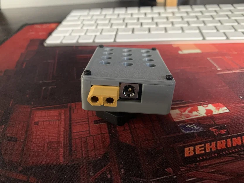 Vỏ hộp in 3D cho mạch sạc nhanh SW3518 với jack XT60 - Image 4
