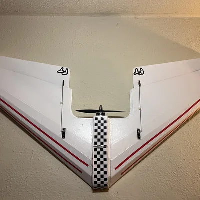 Móc Treo Tường Cho Máy Bay RC Delta Wing (Flite Test Mini Arrow)