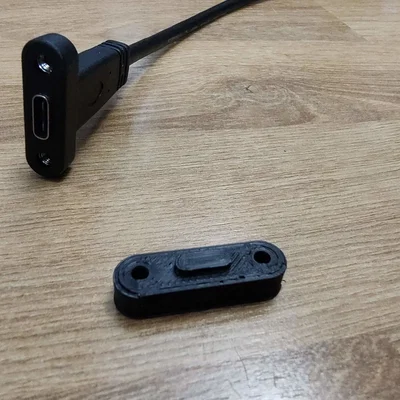 Miếng bịt USB-C cho Sliger Chassis