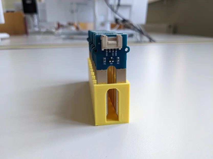 Khay Đựng Cảm Biến Độ Ẩm Seeedstudio (Moisture Sensor Storage) - Image 3