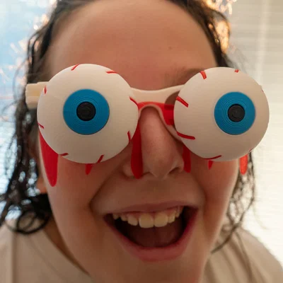 Kính Halloween Mắt Đỏ Ngầu (Bloodshot Eyes Glasses)