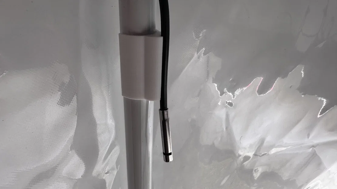 Kẹp Cố Định Cảm Biến AC Infinity 16mm Cho Lều Trồng Cây - Image 1