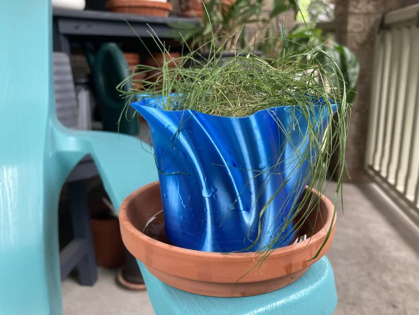 Chậu Trồng Cây Trừu Tượng (Planter/Flower Pot) :) - Image 2