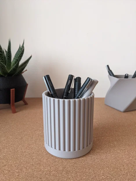 Ống cắm bút hình học hiện đại có khe (Modern Geometric Pen Holder with Slots) - Image 3