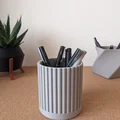 Ống cắm bút hình học hiện đại có khe (Modern Geometric Pen Holder with Slots) - Thumbnail 3
