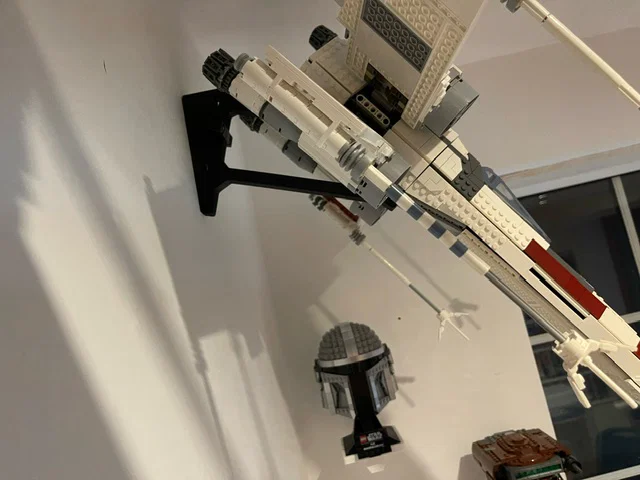 Giá treo tường 3 mảnh cho Lego UCS X-Wing in 3D - Image 1