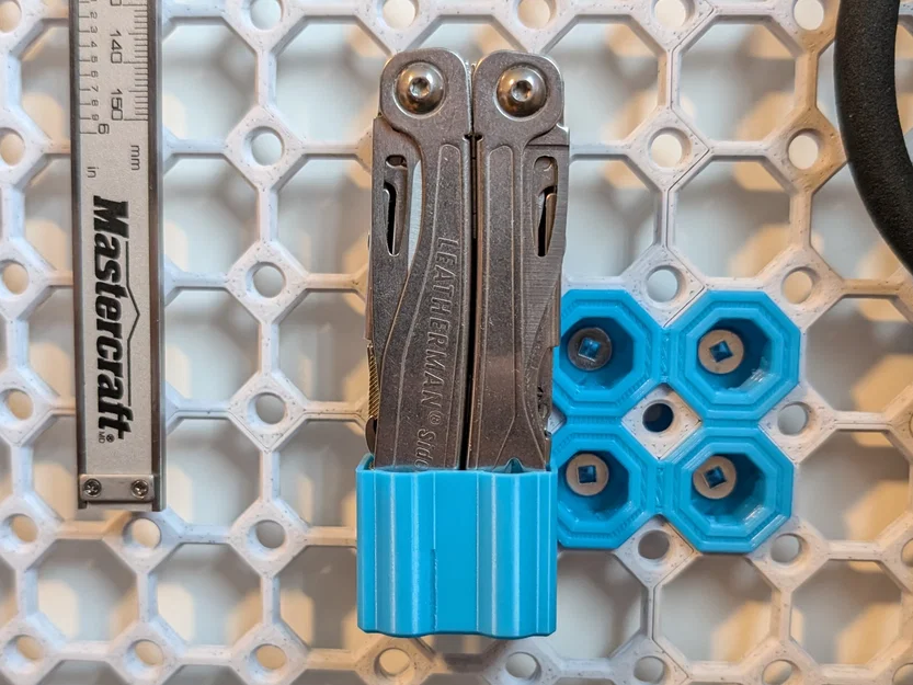 Giá treo kìm đa năng Leatherman cho hệ thống Multiboard - Image 1