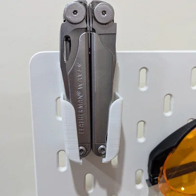 Giá treo Skadis cho kìm đa năng Leatherman Wave