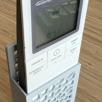 Giá treo tường remote máy lạnh Panasonic