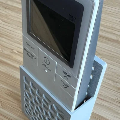 Giá treo tường remote máy lạnh Panasonic
