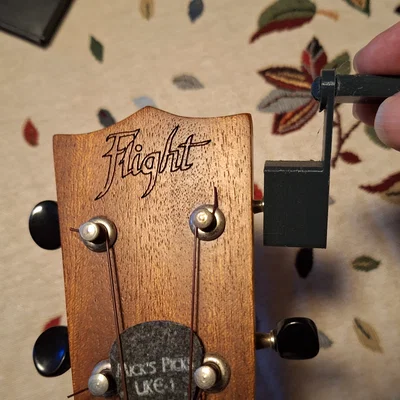 Dụng cụ hỗ trợ lên dây đàn Ukulele (String Winder) - Tự in 3D dễ dàng