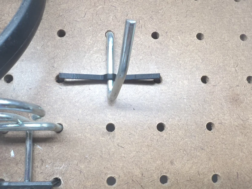 Kẹp Pegboard Lò Xo (Springy) – cho pegboard lưới 1 inch - Image 2
