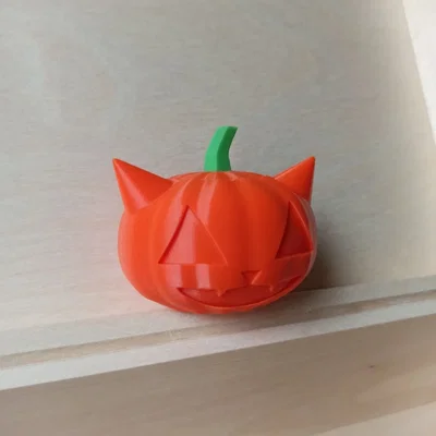 Đầu Mèo Bí Ngô (Pumpkin Cat Head) từ Night In The Woods