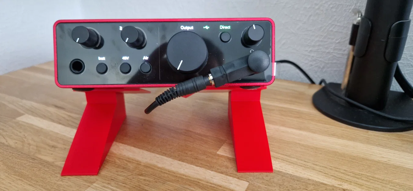 Giá đỡ để bàn cho Focusrite Scarlett Solo 4th Gen kèm móc giữ dây - Image 3