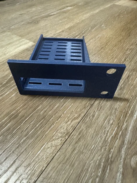 Khay gắn rack cho PiKVM v4 mini (thiết kế gia cố chắc chắn) - Image 1