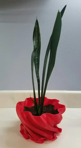 Chậu Trồng Cây Xoắn Lớn (Large Torqued Planter) - Image 6