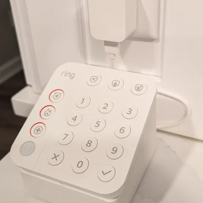 Chân đế đặt bàn cho Ring Alarm Keypad (Thế hệ 2)