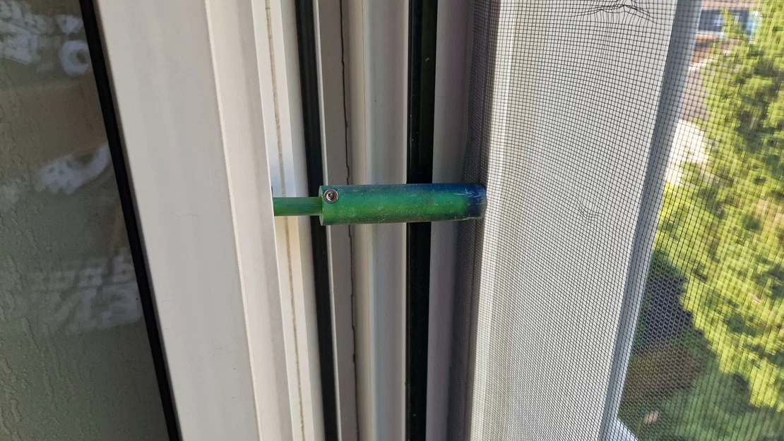 Dụng cụ giữ cửa sổ mở (Fensteraufsteller) - Image 1