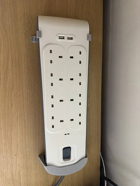 Bracket gắn tường cho ổ cắm nối dài Belkin (Belkin Extention lead wall mounting brackets) - Image 1