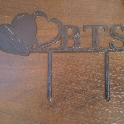 Mẫu trang trí cắm bánh kem chủ đề BTS đẹp mắt (Cake Topper)