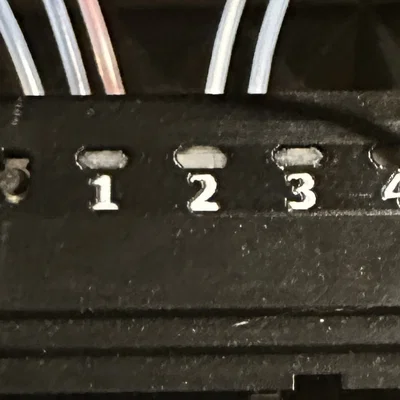 Nắp che cải tiến MMU3 R4 với đèn LED và hiển thị số cho máy in Prusa