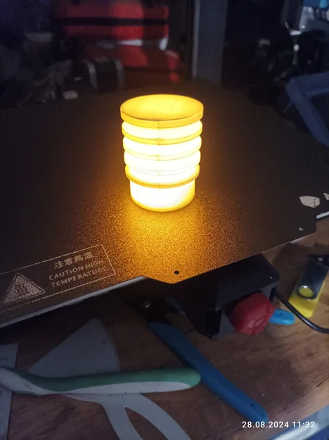 Camping Lamp V2: Bộ khuếch tán ánh sáng cho điện thoại cực tiện lợi - Image 5