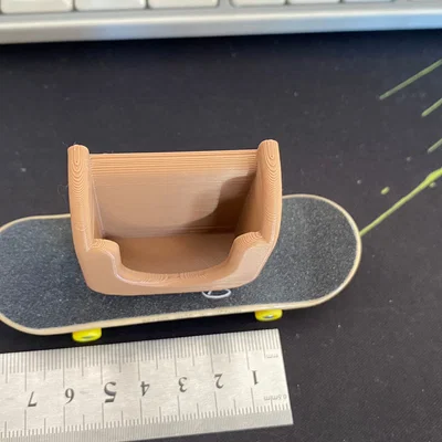 Giá đỡ điều khiển cửa cuốn trên ô tô - Giải pháp in 3D tiện lợi