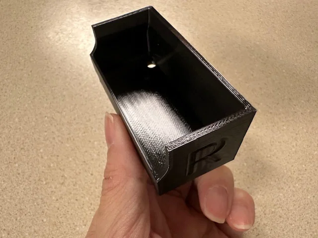 Prusa XL: Debris Bucket dock phải có lỗ thoát ống PTFE trong enclosure (TPU) - Image 4