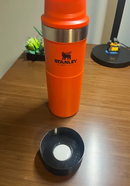 Boot TPU gắn AirTag cho Stanley Trigger-Action Travel Mug 16oz/20oz - Image 4