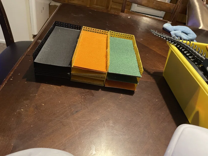 Kệ Đựng Giấy Nhám (Sandpaper Shelf Organizer) - Image 1