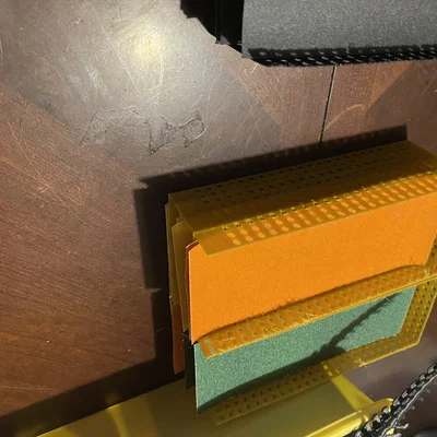 Kệ Đựng Giấy Nhám (Sandpaper Shelf Organizer)