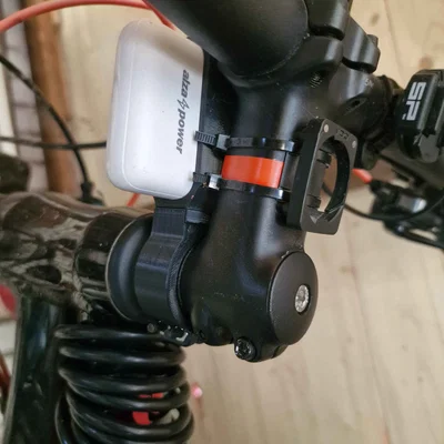 Giá đỡ sạc dự phòng AlzaPower 10k mAh cho xe đạp