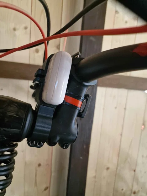 Giá đỡ sạc dự phòng AlzaPower 10k mAh cho xe đạp - Image 3