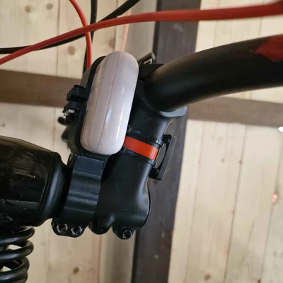Giá đỡ sạc dự phòng AlzaPower 10k mAh cho xe đạp