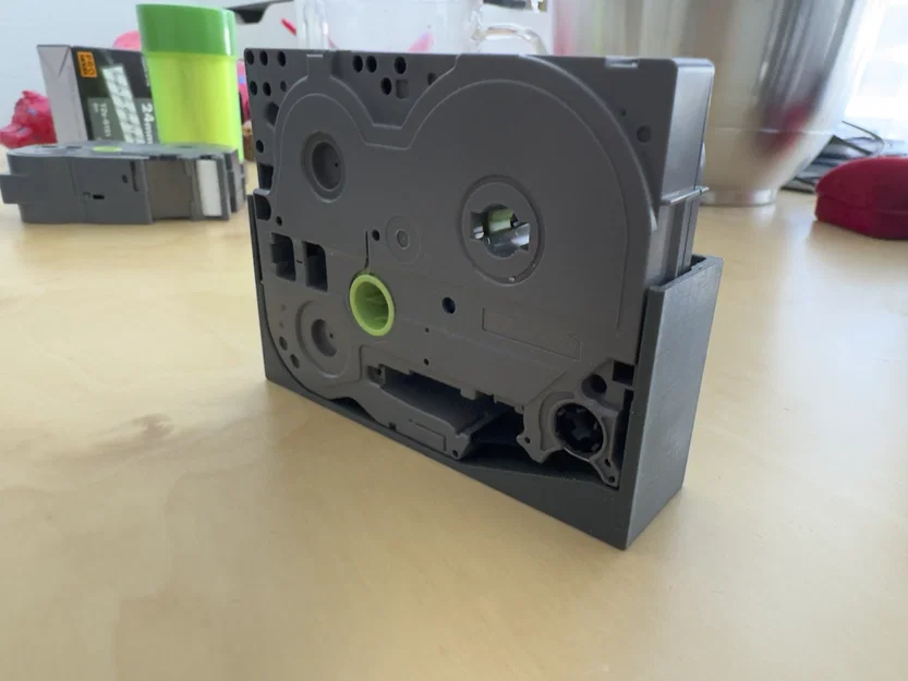 Khay đựng băng nhãn Brother TZe (Brother TZe Tape Holder) gọn gàng - Image 3