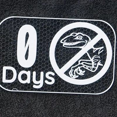 Bảng hiệu “Raptor Free”