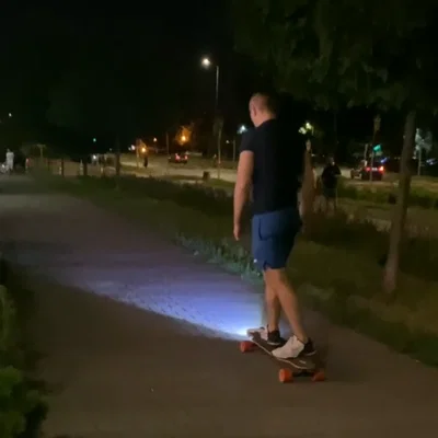 Ngàm gắn đèn pin cho longboard (deck 14mm–18mm)