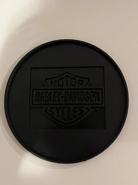 Miếng lót ly Harley-Davidson: Thiết kế 3D mạnh mẽ cho mọi bàn làm việc - Image 1